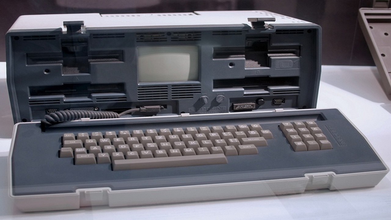 Osborne 1... ¿el primer ordenador portátil de éxito comercial ...