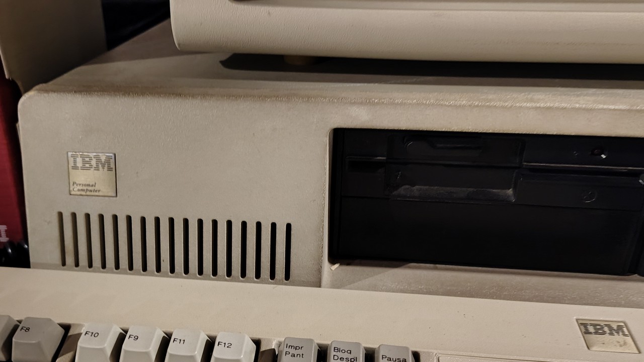 ¿Sabías que el primer prototipo de IBM PC incluyó un Moto...